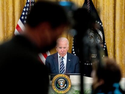 El presidente Joe Biden atiende a los medios de comunicación el 25 de agosto en la Casa Blanca.