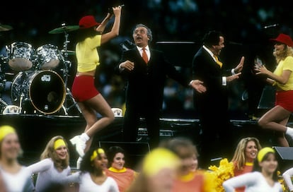 Los del Río, actuando en la previa de la Super Bowl, en enero de 1997 en Nueva Orleans.