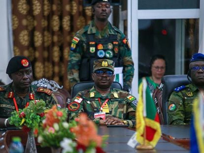 Reunión de los jefes de los ejércitos de la Cedeao celebrada el 18 de agosto en Accra, capital de Ghana, para cerrar el plan de intervención militar en Níger.