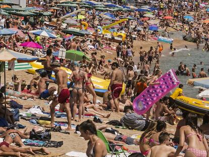 La platja de Lloret, de gom a gom aquest estiu.