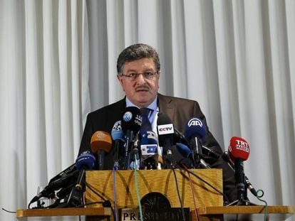 Salem al-Muslat, portavoz de la oposici&oacute;n siria, se dirig&iacute;a a la prensa este domingo en Ginebra.
