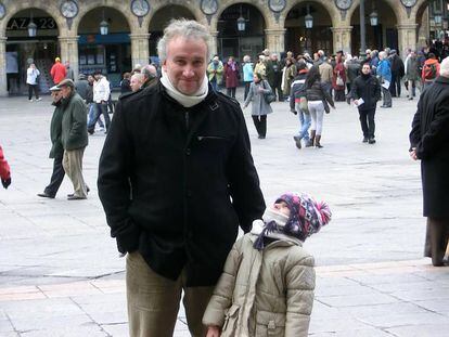 Fernando Blanco y su hija, Nadia Nerea.