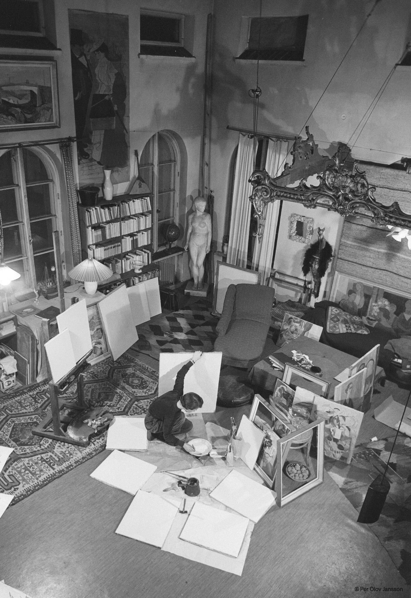 Tove Jansson, en su estudio de Helsinki hacia 1948.