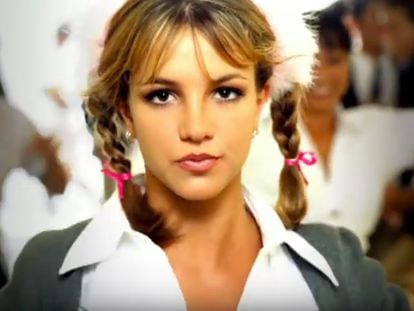 Briitney Spears en el famoso videoclip de la canción.