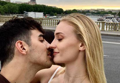 Sophie Turner y Joe Jonas, en París.