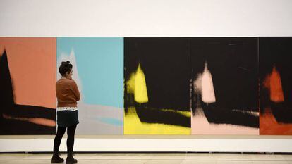 Shadows, de Andy Warhol. Los usuarios de Internet calificaron las obras del Guggenheim como “garabatos”.