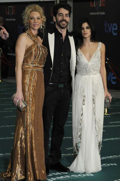 Belén Rueda, Eduardo Noriega y Clara Lago, unidos en la alfombra verde de 2010.