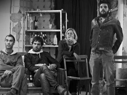 Una escena del espectáculo 'La Gent' que se representa a partir del martes en El Micalet.