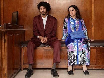 Fotograma de la película 'Sofía' con los actores Mohamed Bousbaa y Maha Alemi, que interpretan a Omar y Sofía.