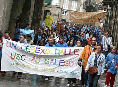 Participantes del Correlingua en una calle de Santiago.