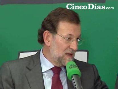 Rajoy justifica el desliz verbal de Aguirre