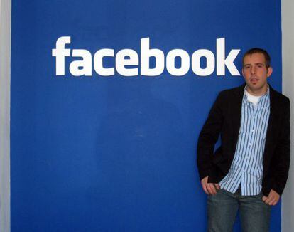 Javier Oliván, en la antigua sede de Facebook en Palo Alto.