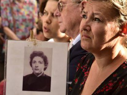 El 40 aniversario del asesinato de las fundadoras de Madres de Plaza de Mayo coincide con las condena a los pilotos del vuelo en el que murieron