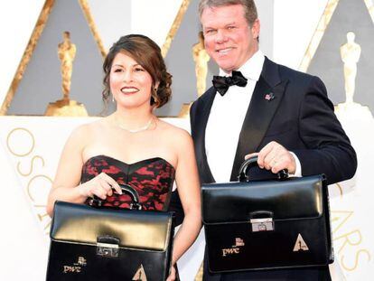 Martha Ruiz y Brian Cullinan en la gala de los Oscar de 2016.