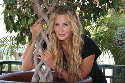 La actriz Daryl Hannah, fotografiada en el hotel Los Monteros, en Puerto Ban&uacute;s, el pasado s&aacute;bado.