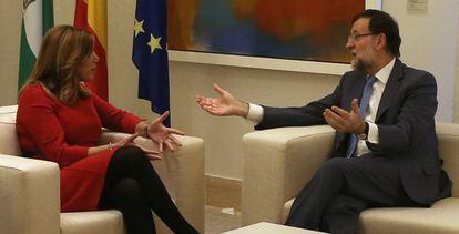 El presidente del Gobierno, Mariano Rajoy, y Susana D&iacute;az, en diciembre. 