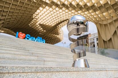 La Supercopa Endesa se celebra el 24 y 25 de septiembre en el Palacio Municipal de Deportes San Pablo en Sevilla. Y se une a Forever Green para hacer un evento sostenible: con uso de botellas reutilizables, contenedores para reciclaje, entre otras medidas.