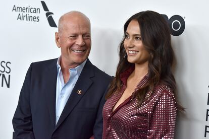 Bruce Willis y Emma Heming, en un estreno de cine en Nueva York el pasado octubre.