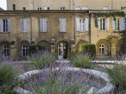 Im&aacute;genes del convento en Aix-en-Provence donde crear&iacute;a el museo.