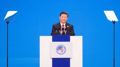 El presidente chino, Xi Jinping, durante la ceremonia de inauguración de la feria global de importación. En vídeo, declaraciones de la portavoz china de Exteriores.