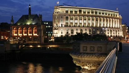 Sede de la Unilever británica, junto al puente de Blackfriars, en Londres.
