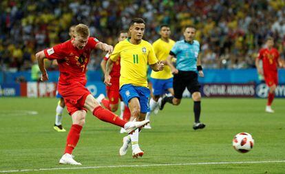 De Bruyne dispara en el segundo gol.