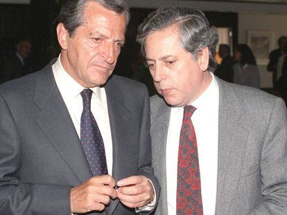 Adolfo Suárez y Miguel Ángel Aguilar, en 1995.