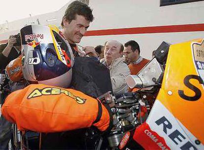 Coma, ganador ayer en la categoría de motos.