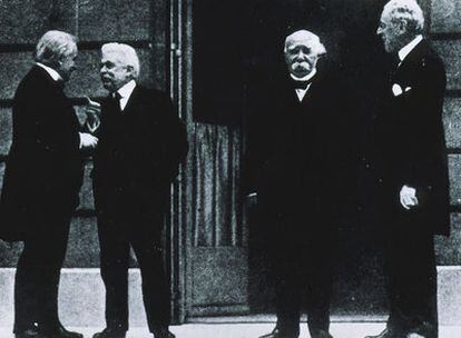 París, 1919: Georges Clemenceau, Thomas Woodrow Wilson, Vittorio Emanuele Orlando y David Lloyd George.