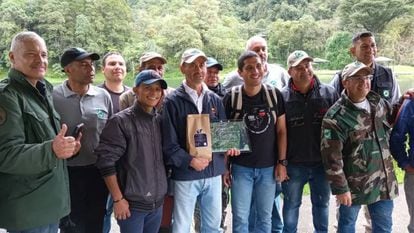 Integrantes del proyecto Oso Andino Guaramacal, en el parque nacional Guaramacal, en mayo de 2022.