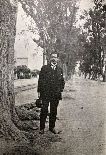 Ramón López Velarde en la Ciudad de México.