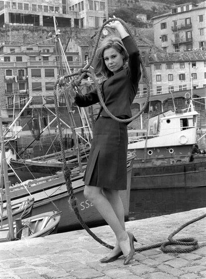 San Sebastián, junio del año 1967. Laura Valenzuela posa para los fotógrafos en el puerto de la ciudad en uno de los descansos de las proyecciones del XV Festival Internacional de Cine de la ciudad, al que acudió como invitada. Para entonces ya llevaba casi 15 años en el mundo del cine.
