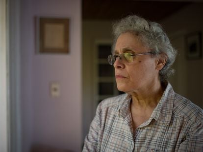 Dora María Tellez retratada en su casa en Managua en julio de 2018.