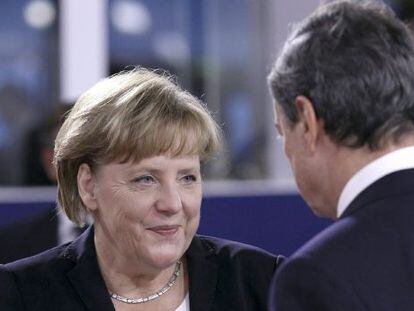 La canciller alemana, Angela Merkel, en una sesi&oacute;n del G20.