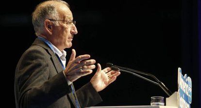 El presidente del PP de Almería, Gabriel Amat.