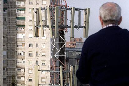 Una antena de telefonía móvil en Madrid.