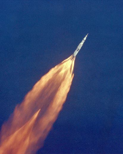 Despegue del cohete 'Saturno V', de la misión 'Apolo 11', en Cabo Cañaveral (Florida), el 16 de julio de 1969