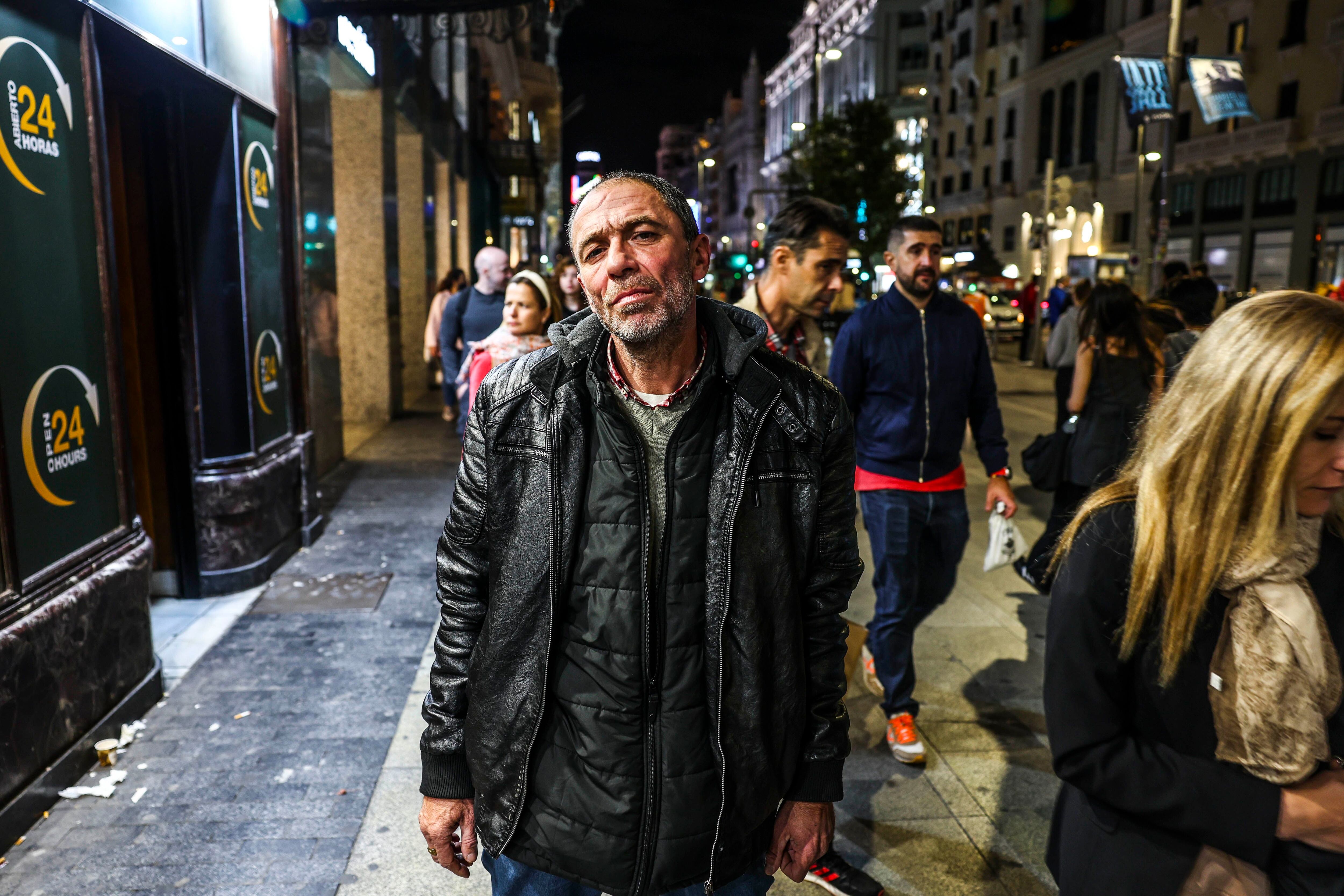 Ramón Luis Martínez (54 años), vive en Gran Vía desde hace 18 meses.