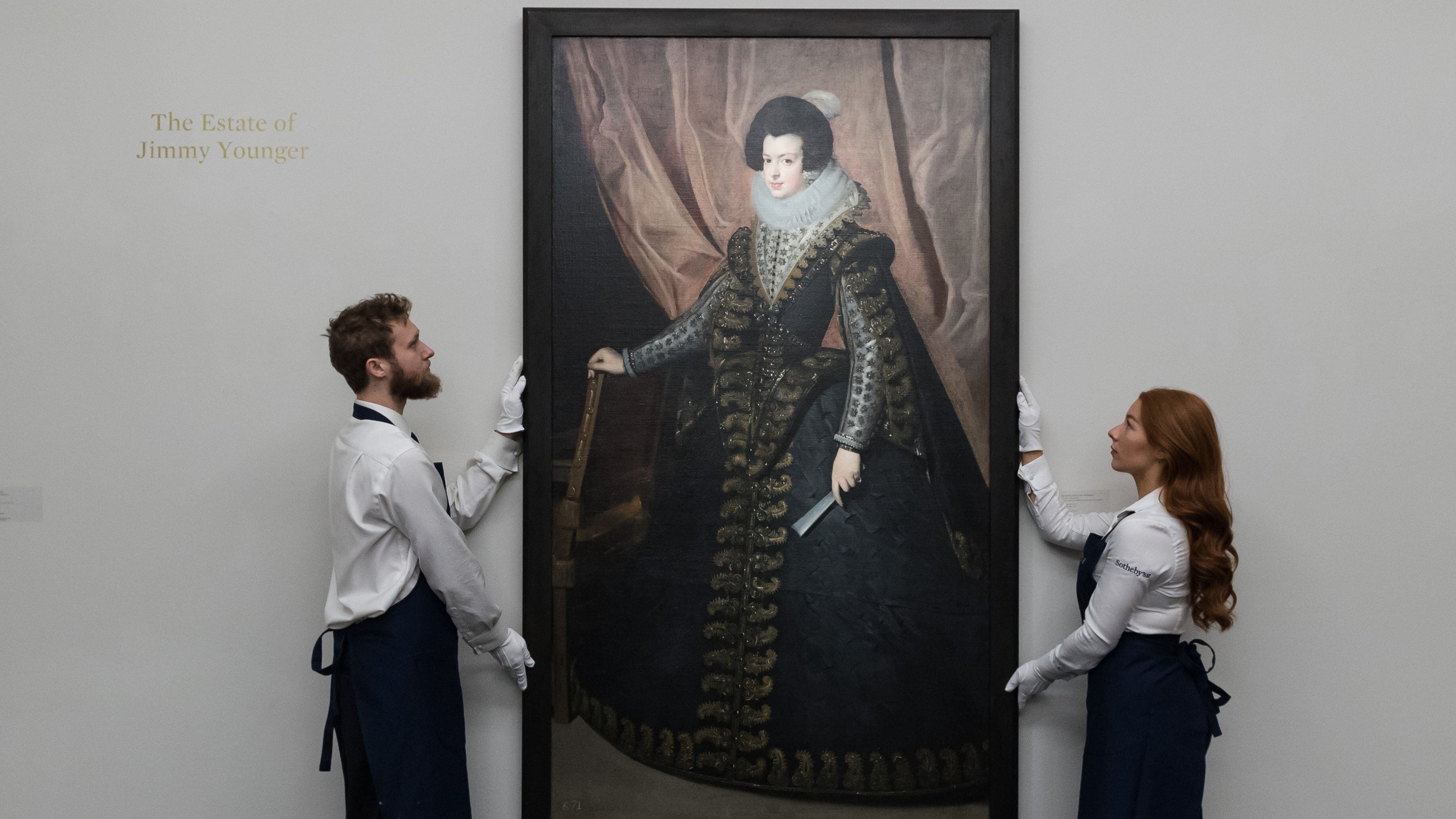 El retrato de la reina Isabel, en la sede londinense de Sotheby's, el 1 de diciembre.