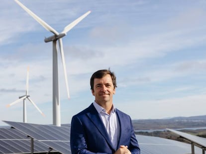 Duarte Bello, consejero ejecutivo de EDPR para Europa, en la planta hibrida de Sabugal (Portugal).