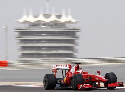 El Ferrari de Rikkonen en los entrenamientos de Bahrain