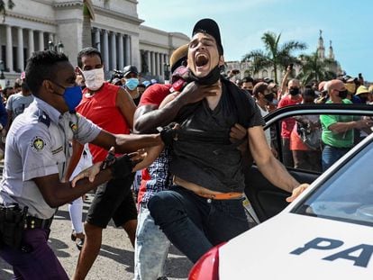 Las protestas contra el Gobierno en Cuba, en imágenes