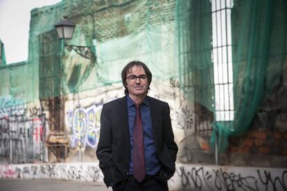 El escritor y poeta Vicente Valero, en Madrid en febrero de 2020.