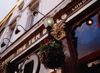 Ten Bells Pub, en Fournier Street, en Londres.