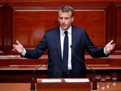 El presidente francés, cuestionado por su estilo y sus políticas, busca impulso en el discurso ante el Congreso