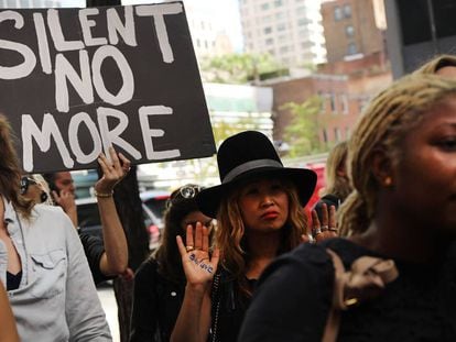 Una protesta en Nueva York, por un caso de agresión sexual.