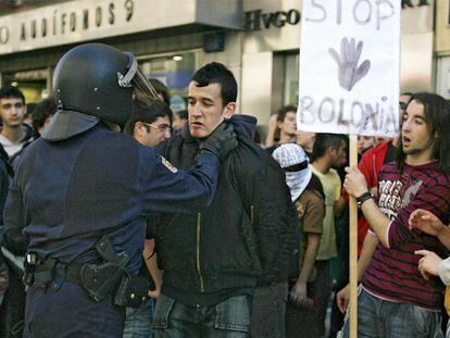 Miles de estudiantes contra la reforma universitaria