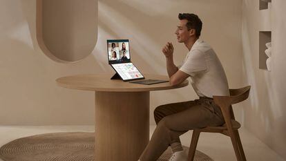ASUS Zenbook Duo (2024), un portátil con dos pantallas OLED ideal para trabajar