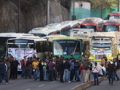 Protesta de transportistas en Ciudad de México.