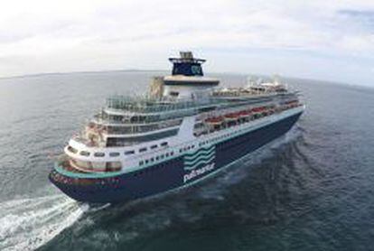 El Sovereign, buque insignia de Pullmantur, tiene capacidad para 2.733  pasajeros.
